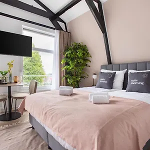 Hotel Limehome Hemonystraat - Digital Access, Amsterdam